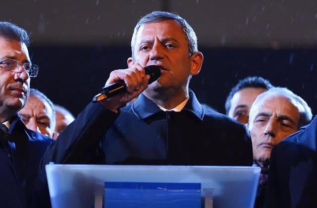 İstanbul Beşiktaş’ta Rıza Akpolat Başkanı Destekleme Etkinliği Gerçekleştirildi