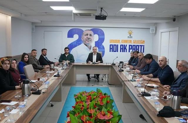 AK Parti Ümraniye İlçe Başkanlığı, Haftalık Toplantıyı Gerçekleştirdi