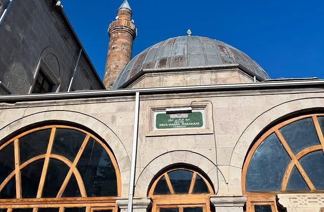 İstanbul’un Evliya Camii’nde Cuma Namazı Vurgusu