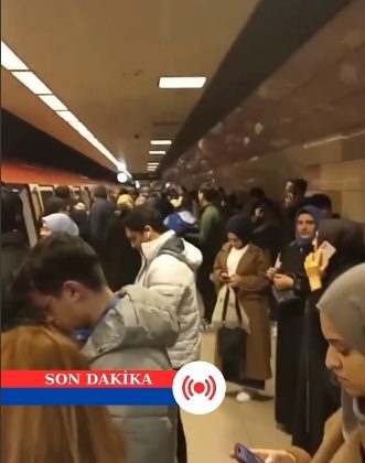 SON DAKİKA: METRODA TEKNİK ARIZA! VATANDAŞLAR MAHSUR KALDI