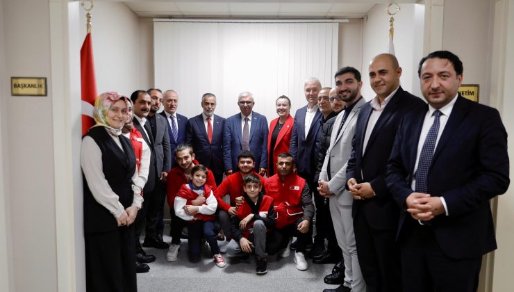 Pendik Kızılay Şube Başkanlığı, Türk Kızılay Yöneticilerini Ağırladı