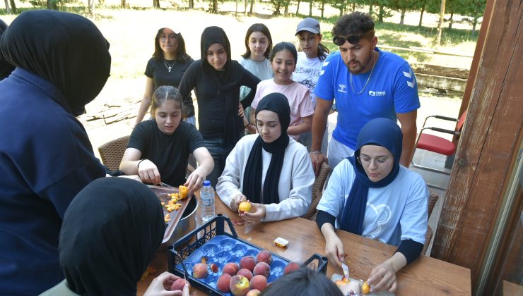 Gençlerle Doğa ve Macera Dolu Kamp Etkinliği