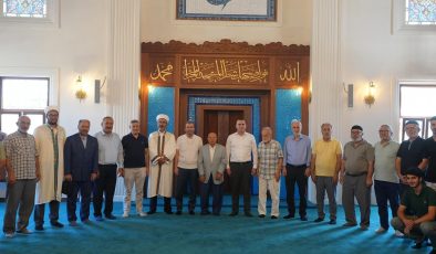 Pendik’te Hacı Şefika Cansu Camii Şerifi İbadete Açıldı