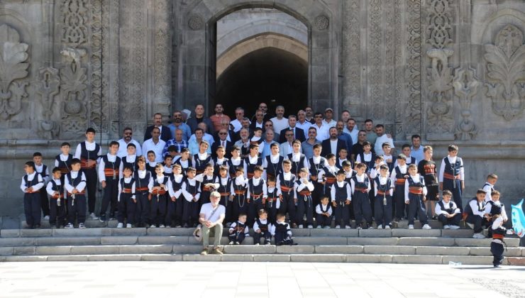 Erzurum’da ERKON’dan Coşkulu Toplu Sünnet Şöleni
