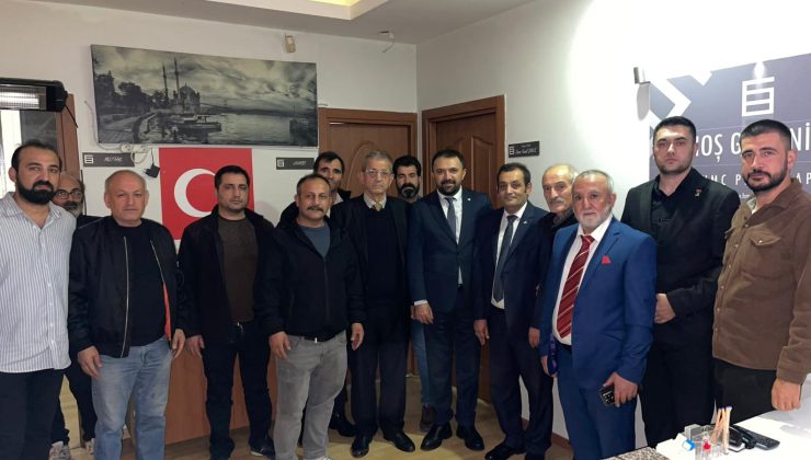 Anavatan Partisi İstanbul İl Başkanlığı’ndan Yeni İlçe Başkanlarına Rozet Töreni