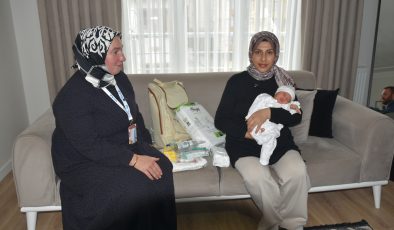 Hoş Geldin Bebek Uygulamasıyla Pendikli Ailelere Destek Sürüyor