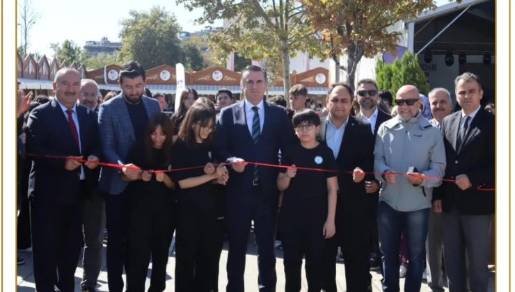 Pendik’te Bilim Coşkusu: “Pendik’te Şenlik Var” Projesi Yoğun Katılımla Başladı