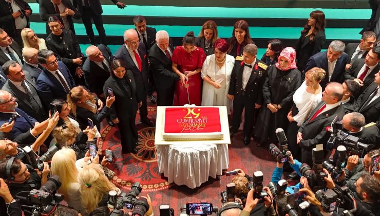 İstanbul Valiliği’nde Cumhuriyet Bayramı Coşkusu