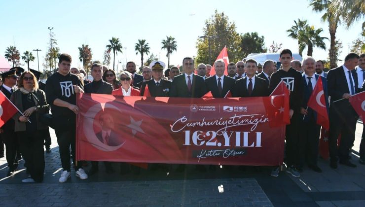 Cumhuriyet’in 102. Yılında Pendik Tek Yürek Oldu