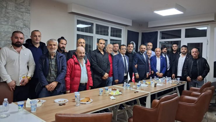 ANAVATAN PARTİSİ İSTANBUL İL BAŞKANLIĞINDA İSTİŞARE TOPLANTISI