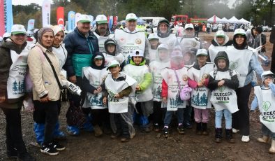 “Pendik’te Binlerce Fidan Geleceğe Nefes Oldu”