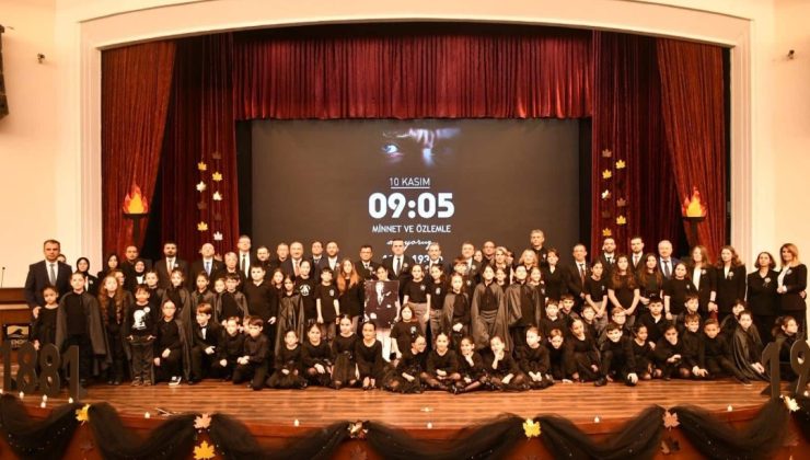 10 Kasım Atatürk’ü Anma Programı Yunus Emre Kültür ve Sanat Merkezinde Gerçekleşti