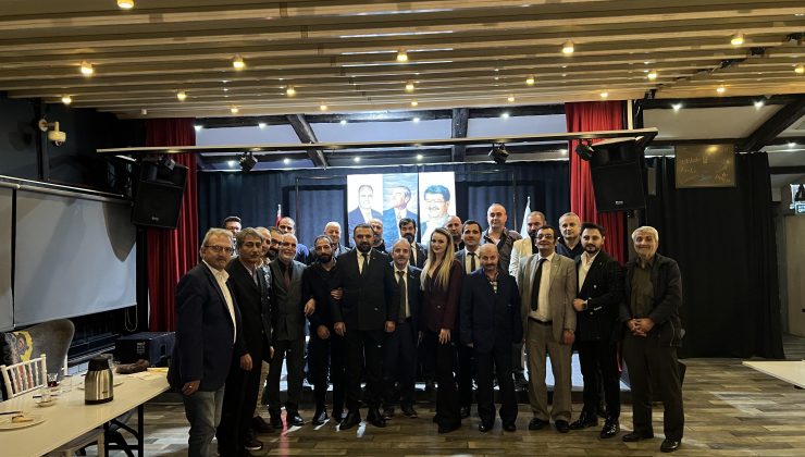 ANAVATAN PARTİSİ İSTANBUL İL BAŞKANLIĞINDA OLAĞANÜSTÜ TOPLANTI DÜZENLENDİ