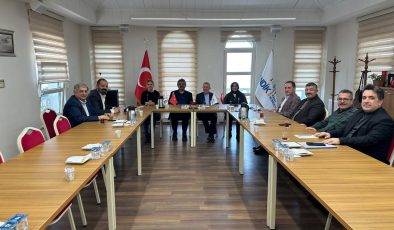 AK Parti Pendik İlçe Teşkilatı’ndan Kent Konseyi’ne Anlamlı Ziyaret