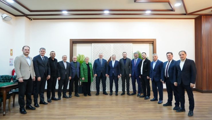 AK Parti Pendik Teşkilatı Mahalle Mahalle Vatandaşla Buluştu