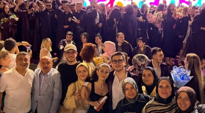 CHP’li Meclis Üyesi Berat Maksut Usta Mezuniyet Sevinci Yaşadı