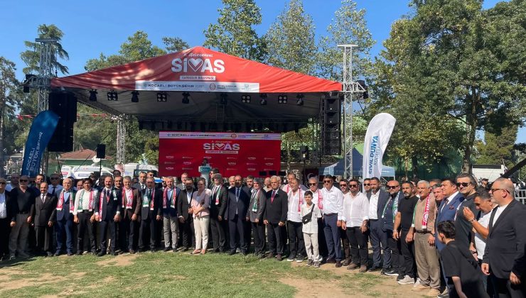SİVASLILAR KOCAELİ’DE “GARDAŞLIK BULUŞMASI”NDA BİR ARAYA GELDİ