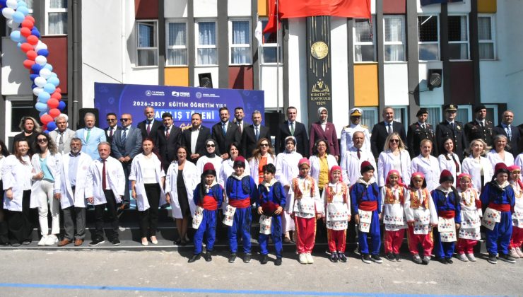YENİ EĞİTİM ÖĞRETİM YILI TÖRENLE BAŞLADI