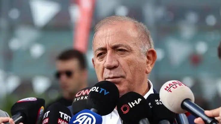 CHP İstanbul’da Tedbir Kararı Kaldırıldı: Gürsel Tekin’in Görevi Sona Erdi