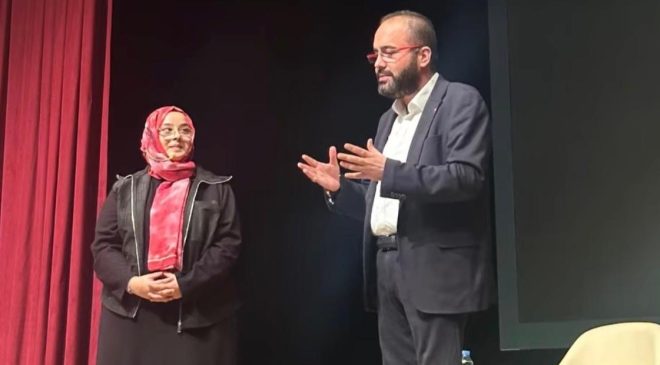 “Beyaz Komik” Pendik’te Sahneye Damga Vurdu