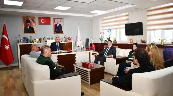 YEŞİLAY PENDİK’TEN İLÇE MİLLÎ EĞİTİM MÜDÜRLÜĞÜ’NE ZİYARET