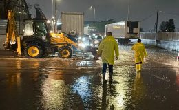 Pendik’te Sağanak Mesaisi: Ekipler Teyakkuzda